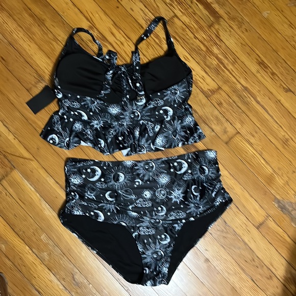 DACI Black print two piece swimsuit - Picture 6 of 10